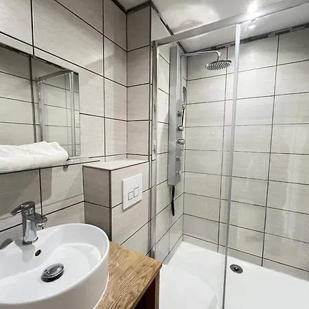 Danton Confortable Chaleureux Proche Centre-ville *